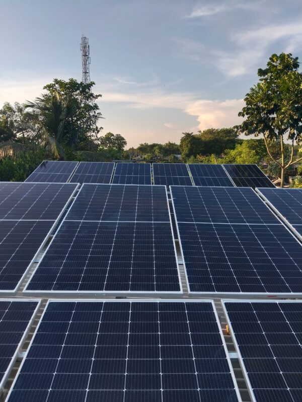 Cosmezo Solar , 3kW , 5kw , 7kw , 10kw , 15kw , 20kw , Grid Connected Rooftop Solar System